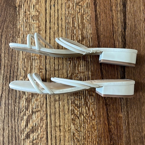 LC Memory Foam Beige Sandals Open Heel Size 8 - Picture 4 of 8